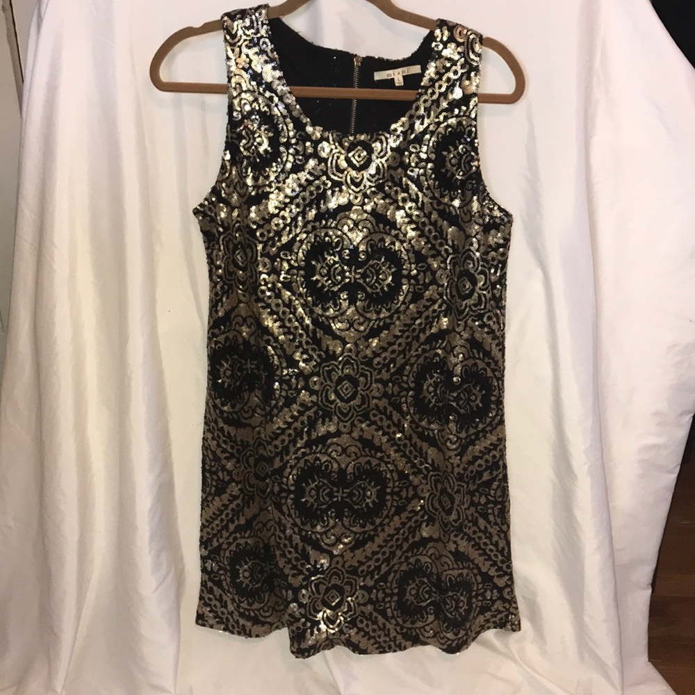 Black & gold sequined cocktail dress